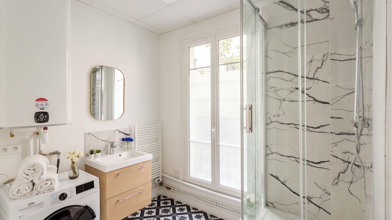 Photo of Bathroom in Arts-et-Metiers