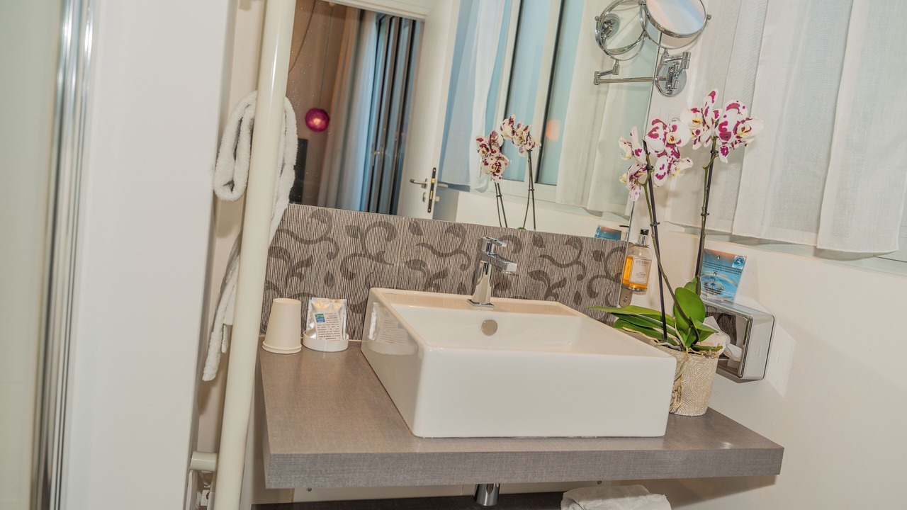 Photo of Bathroom in Les Ponts-de-Ce