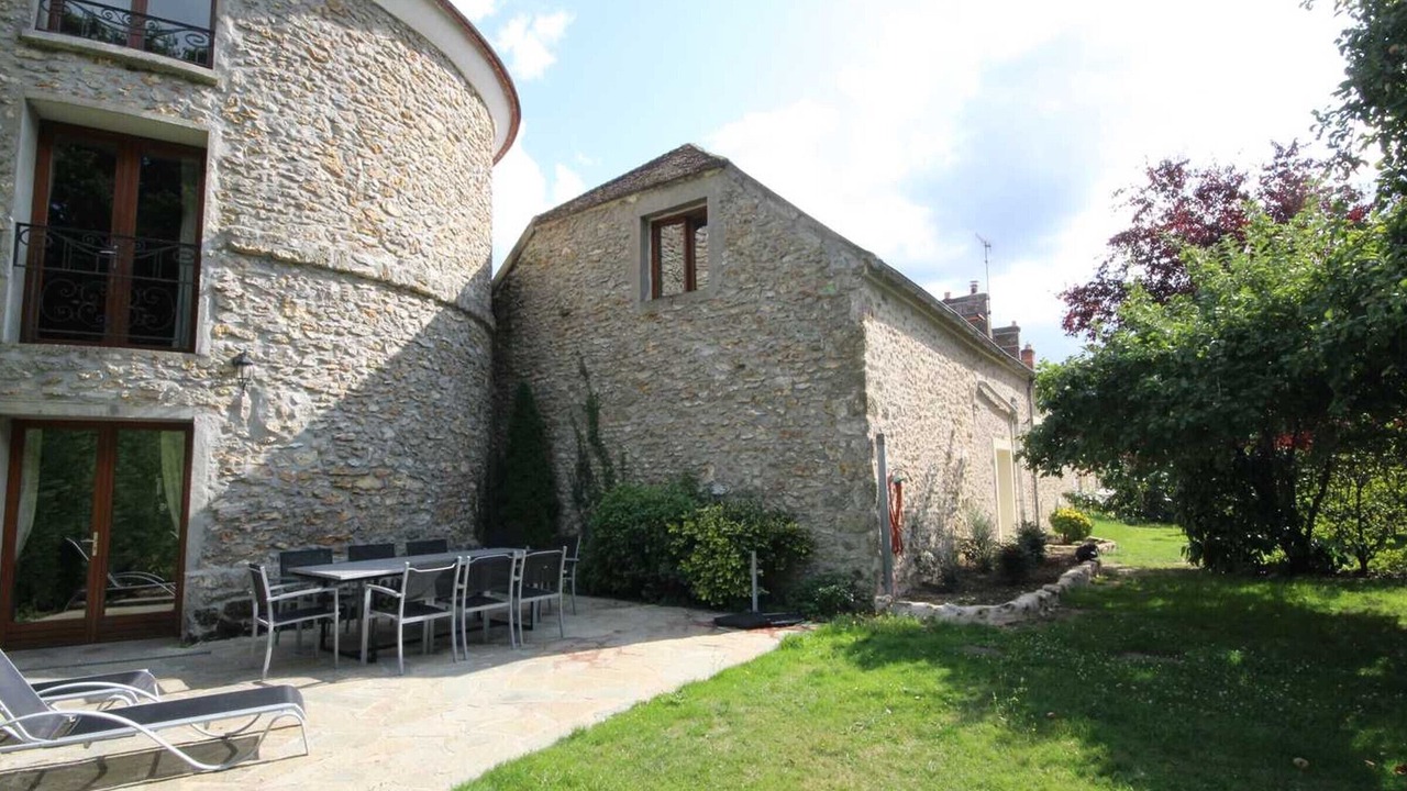 Photo of Outdoor in Cernay-la-Ville