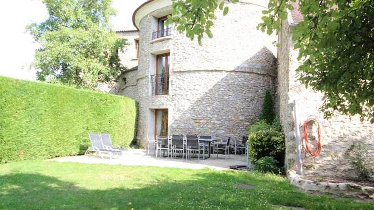 Photo of Outdoor in Cernay-la-Ville