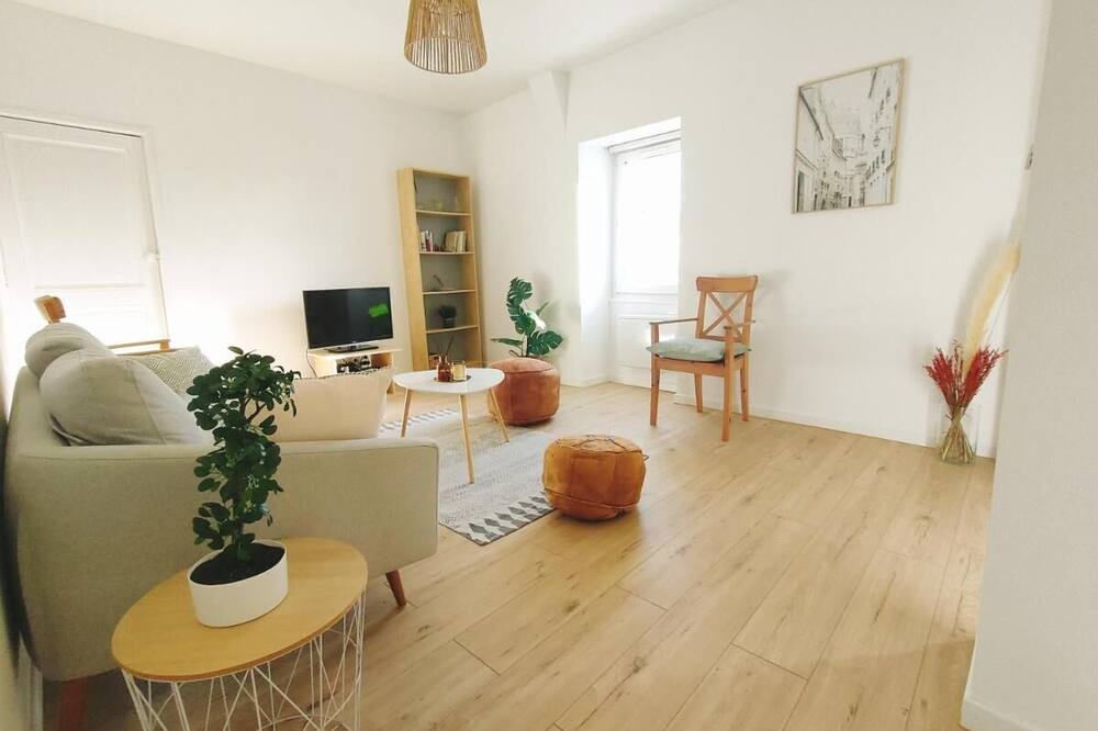 Photo of Livingroom in Sainte-Anne - Zone portuaire