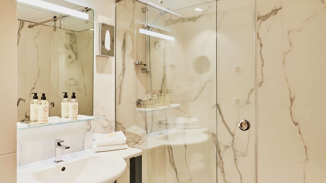 Photo of Bathroom in Courtoisville-Sillon-Moka