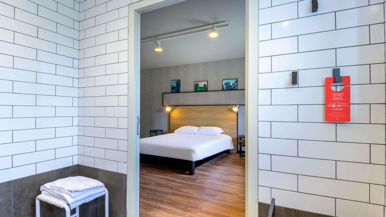 Photo of Bedroom in Falaise