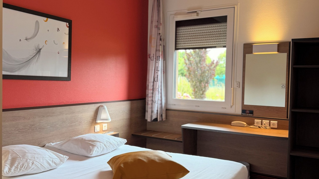 Photo of Bedroom in Saint-Contest