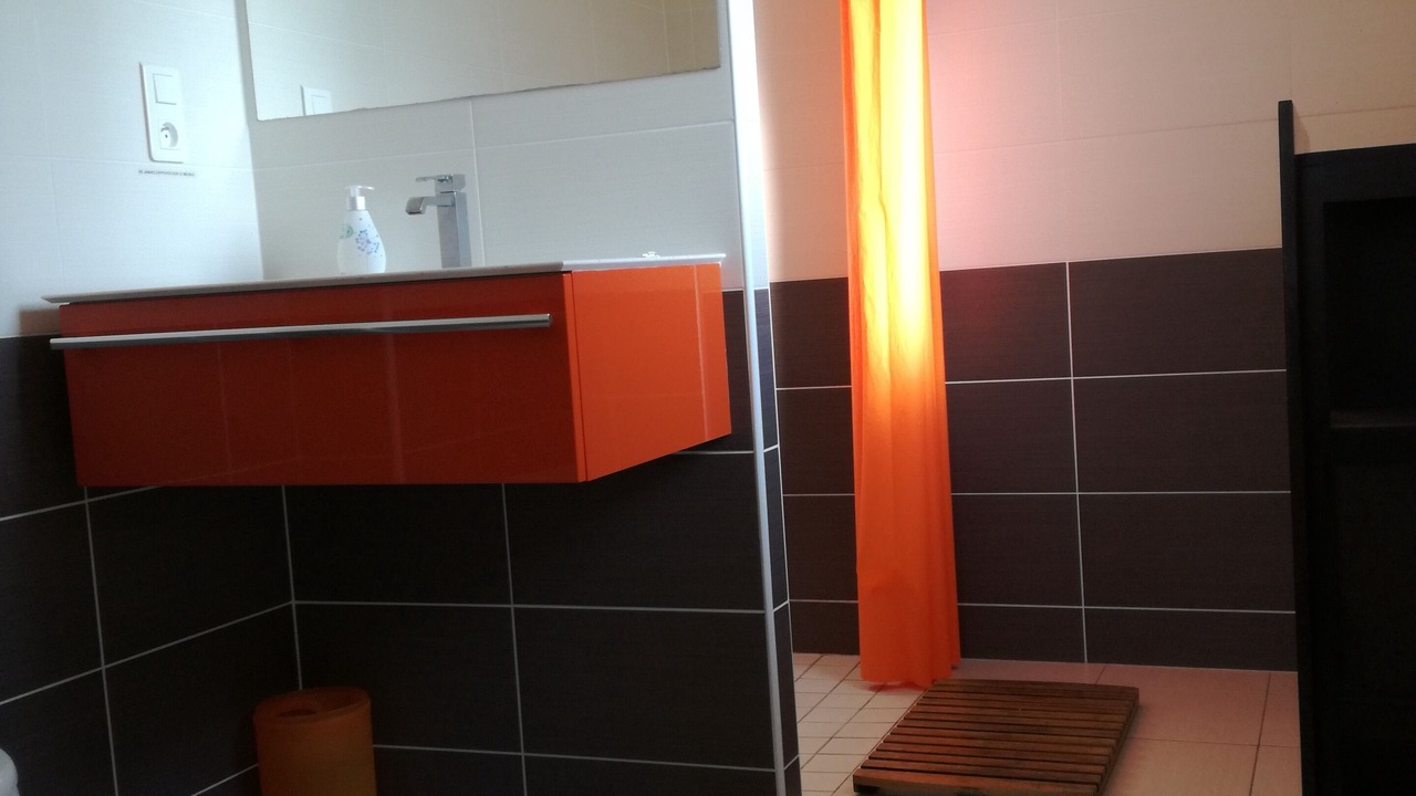 Photo of Bathroom in Saint-Jacques