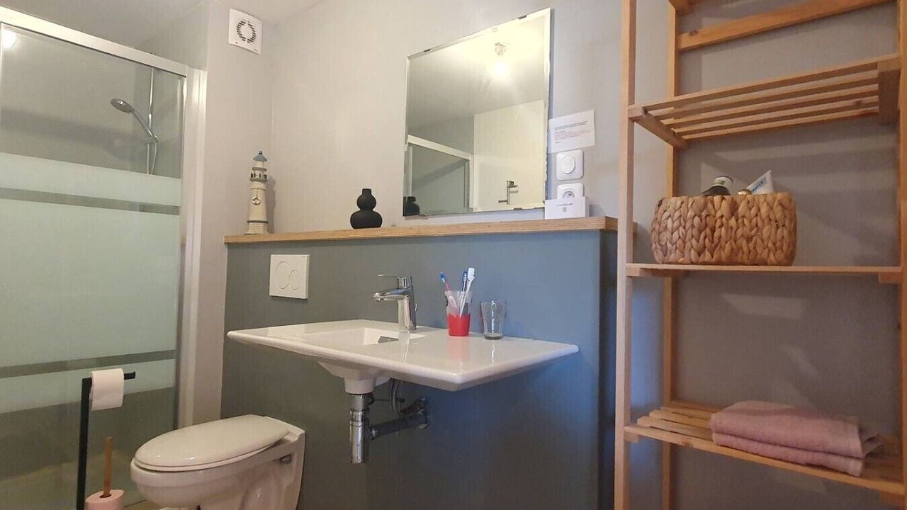 Photo of Bathroom in Gouville-sur-Mer