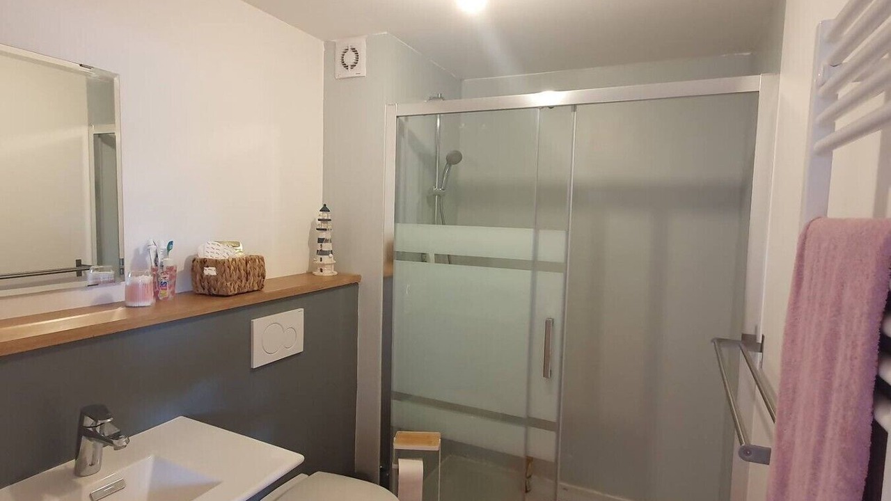 Photo of Bathroom in Gouville-sur-Mer