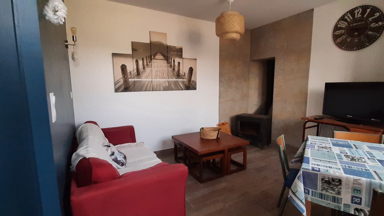 Photo of Livingroom in Ploneour-Lanvern