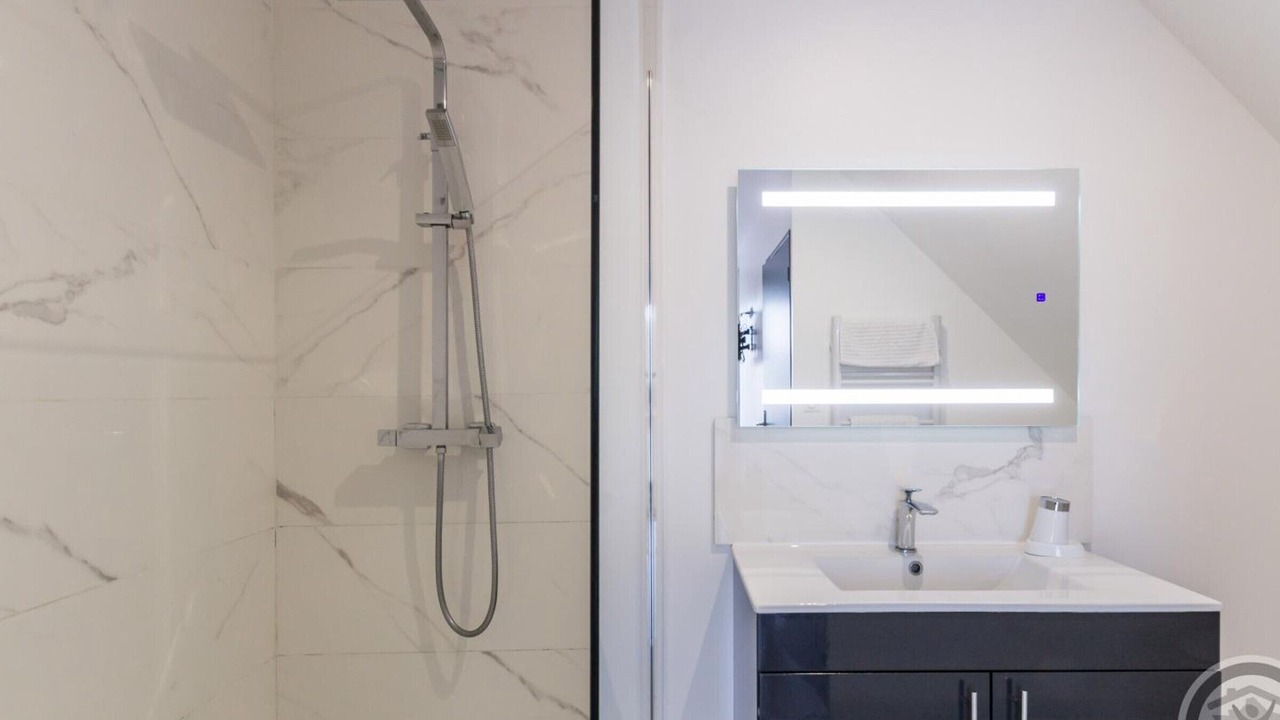 Photo of Bathroom in Lingreville
