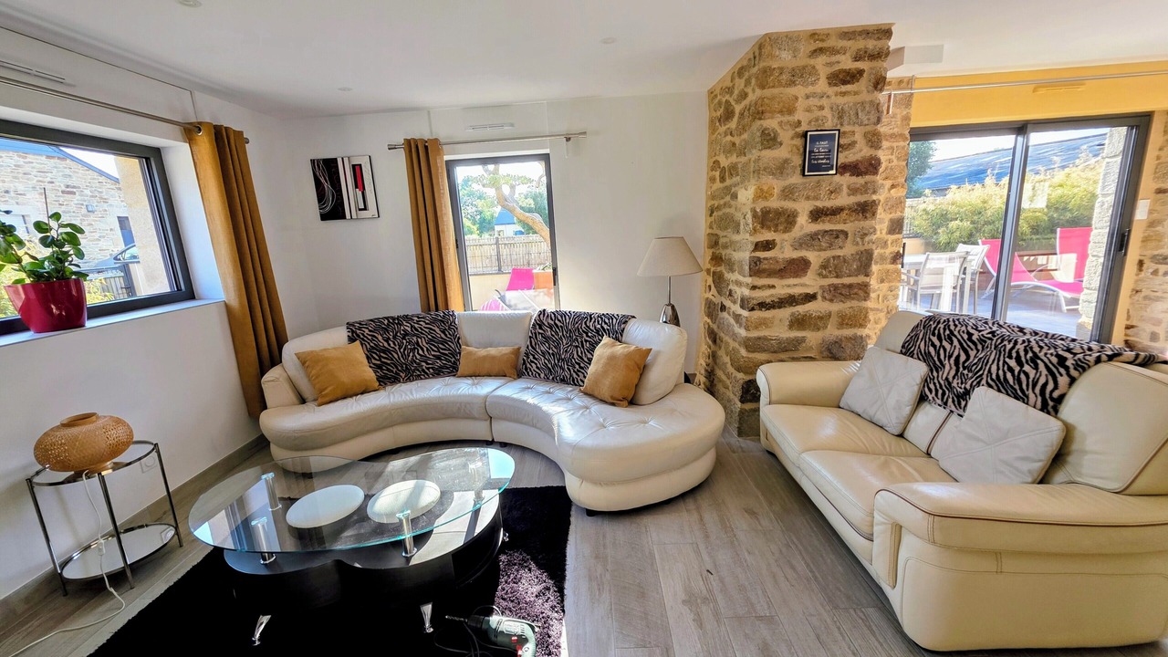Photo of Livingroom in Peaule