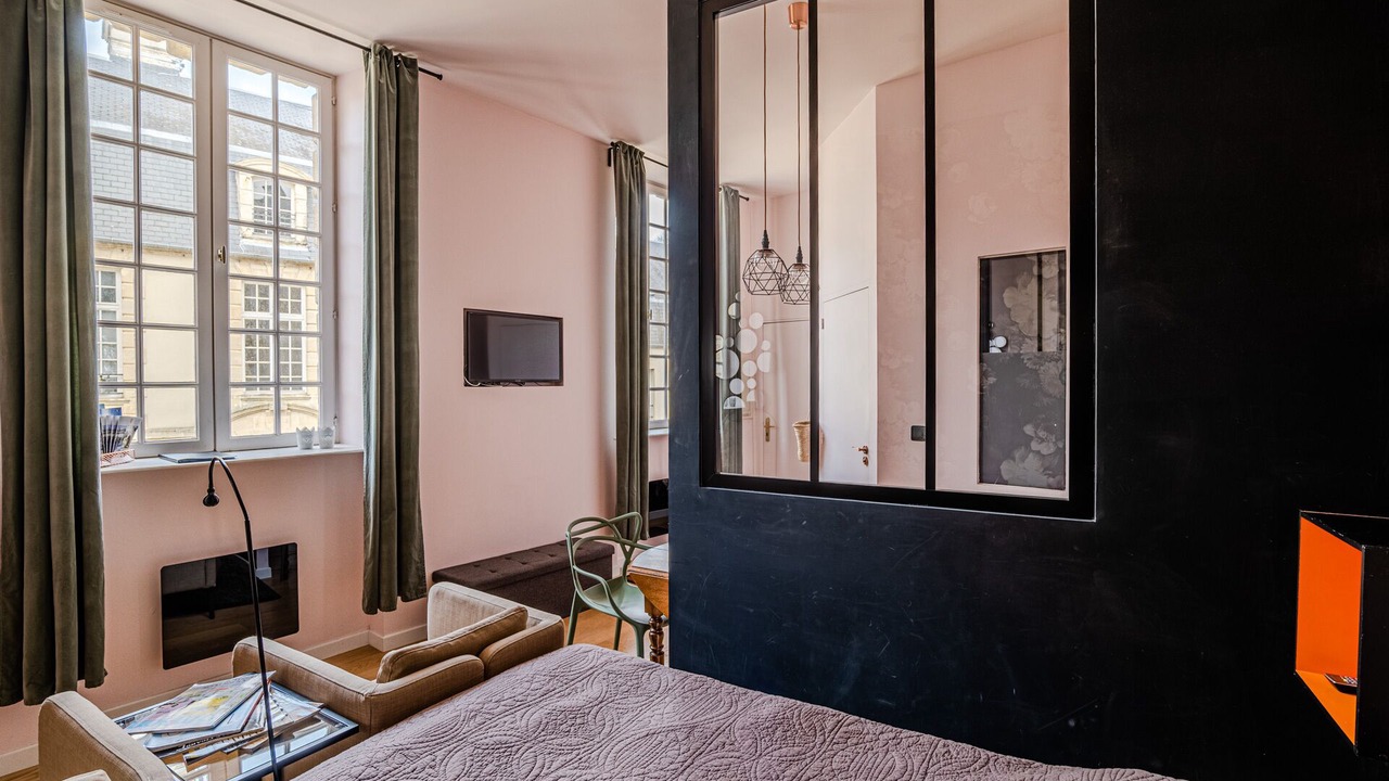 Photo of Bedroom in Bayeux