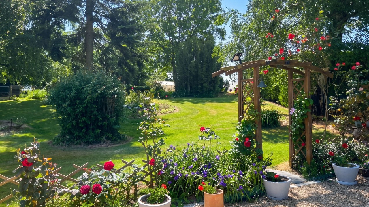 Photo of Outdoor in Gruge-l'Hopital