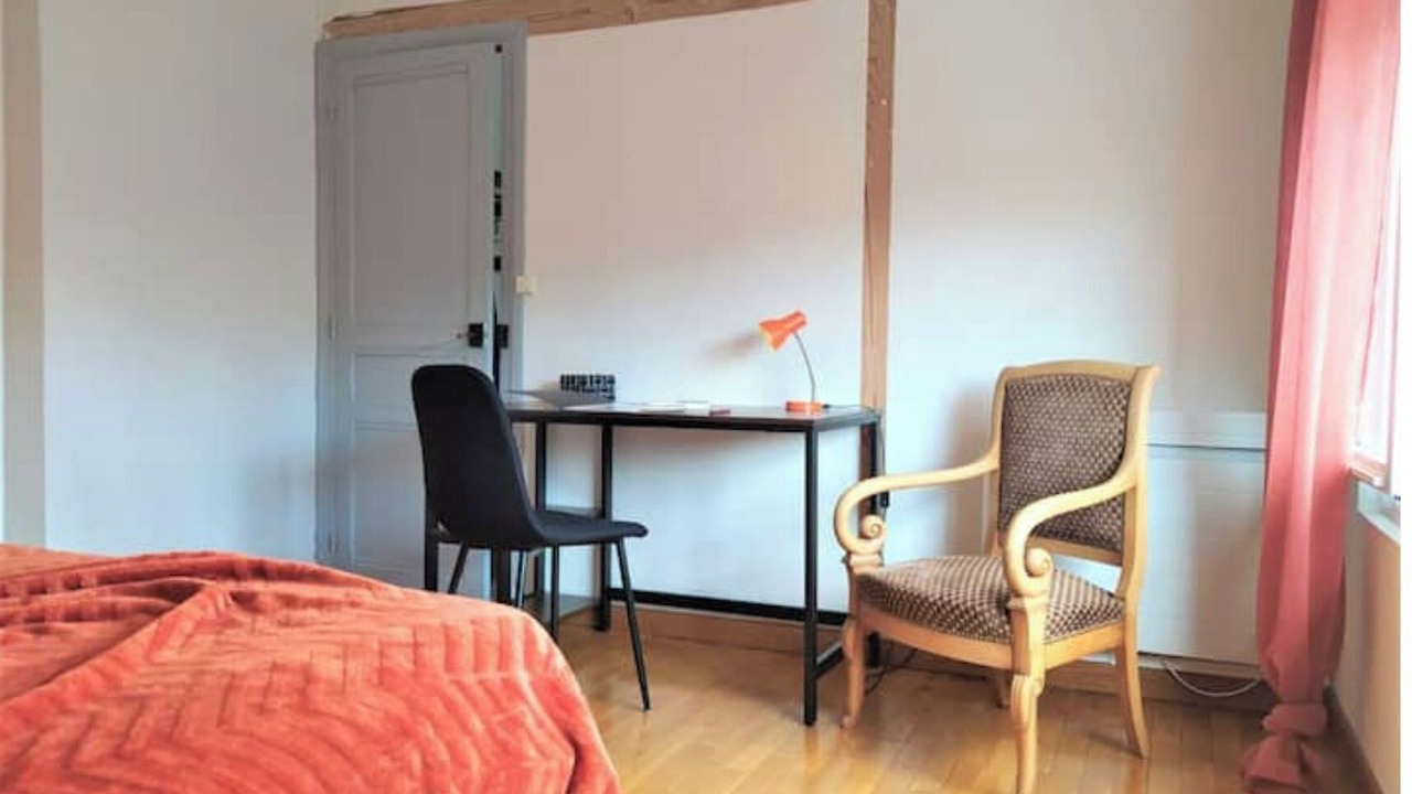 Photo of Bedroom in Flore