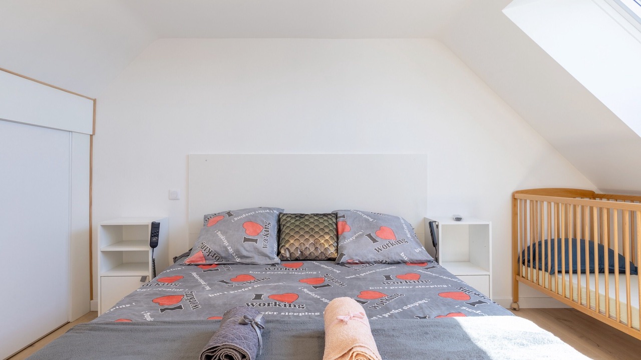 Photo of Bedroom in Meslan