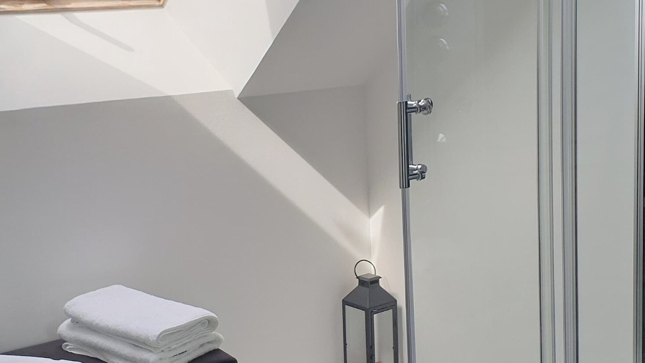 Photo of Bathroom in Belhomert-Guehouville