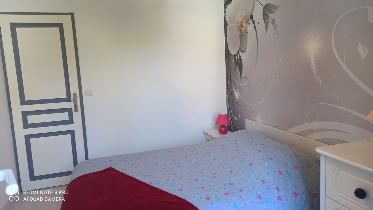 Photo of Bedroom in Le Mesnil-Saint-Denis