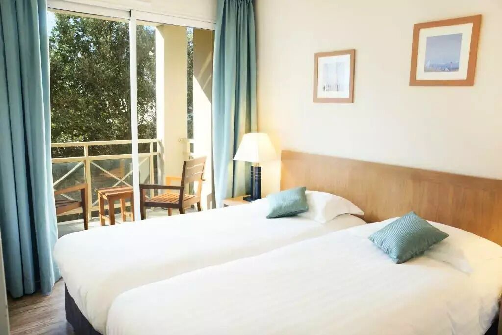 Photo of Bedroom in Saint-Ideuc