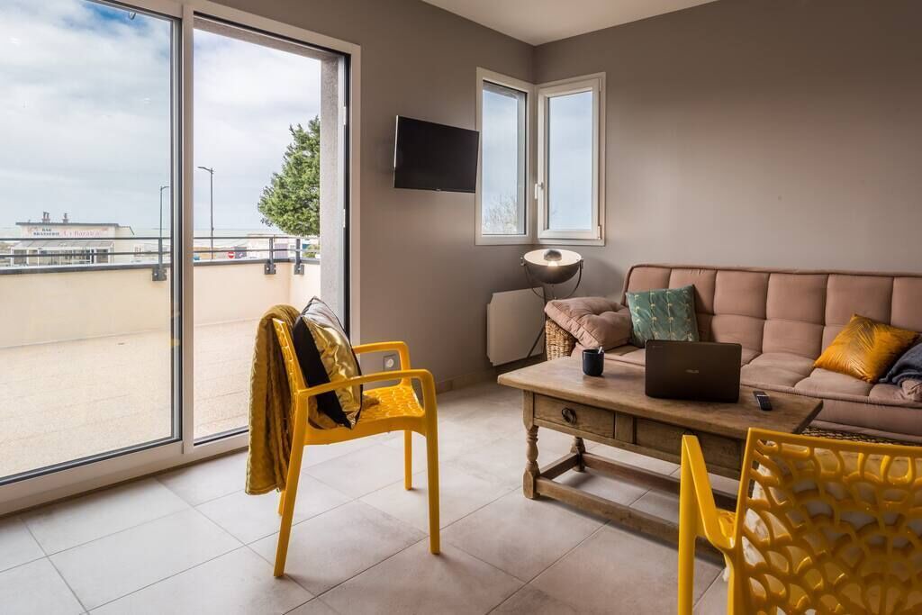Photo of Livingroom in Saint-Come-de-Fresne