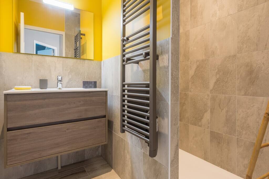 Photo of Bathroom in Saint-Come-de-Fresne