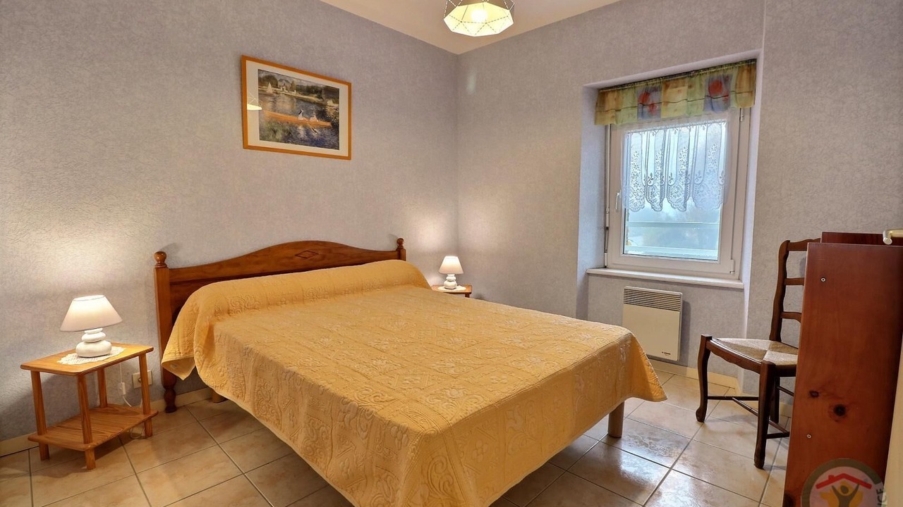 Photo of Bedroom in Chateau-Malo