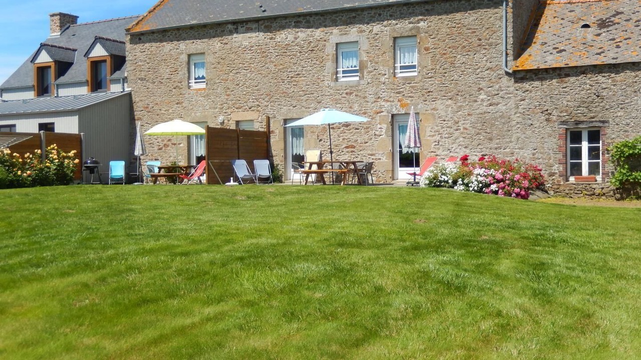 Photo of Outdoor in Chateau-Malo