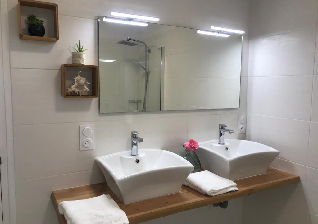 Photo of Bathroom in Pleumeur-Bodou
