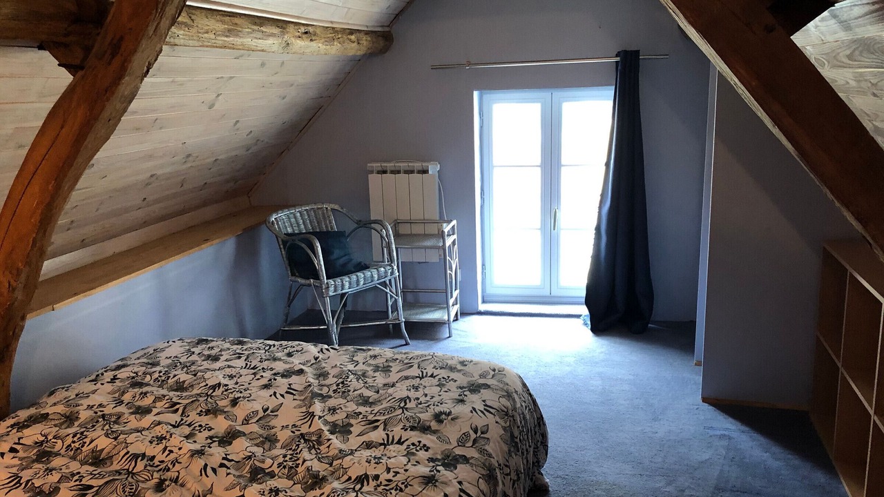 Photo of Bedroom in Asnieres sur Vegre
