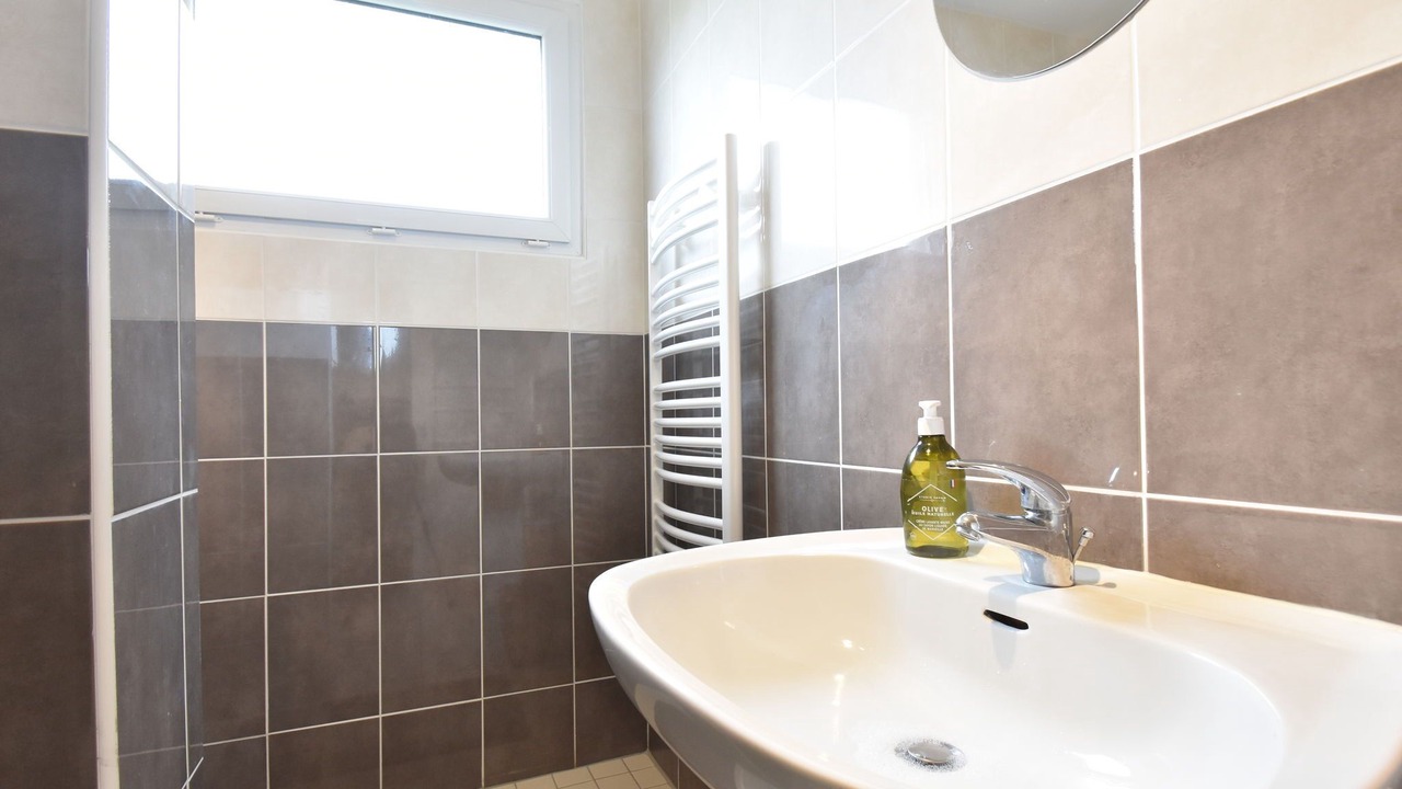 Photo of Bathroom in Saint-Marcouf