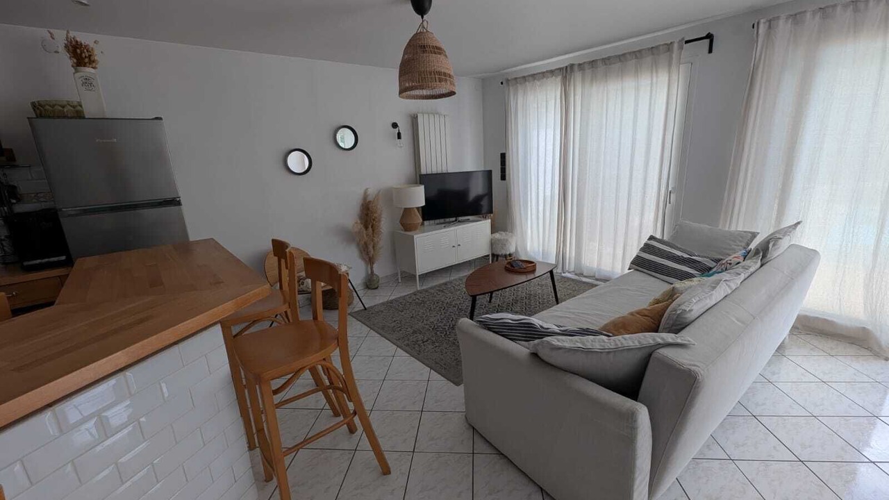 Photo of Livingroom in Sainte-Therese - Quineleu