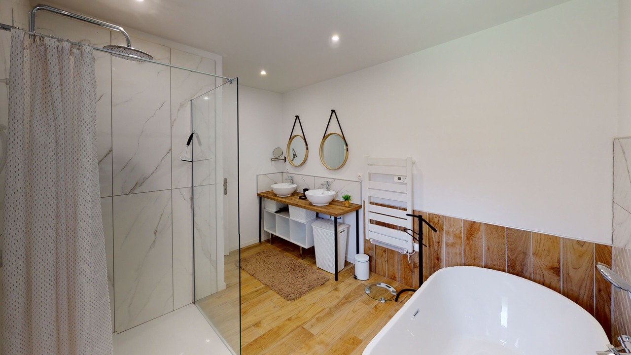 Photo of Bathroom in Etables-sur-Mer