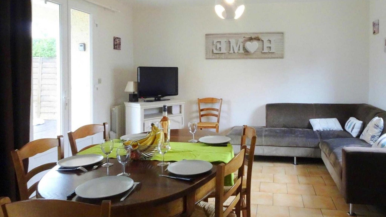Photo of Livingroom in Portbail