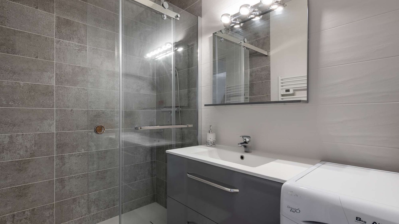 Photo of Bathroom in Courseulles-sur-Mer