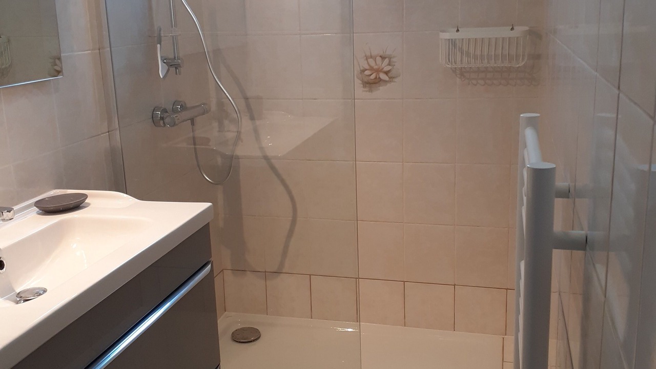 Photo of Bathroom in Chauffours
