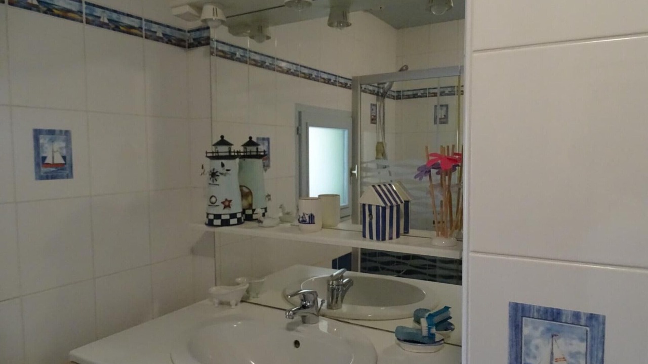 Photo of Bathroom in Conge-sur-Orne