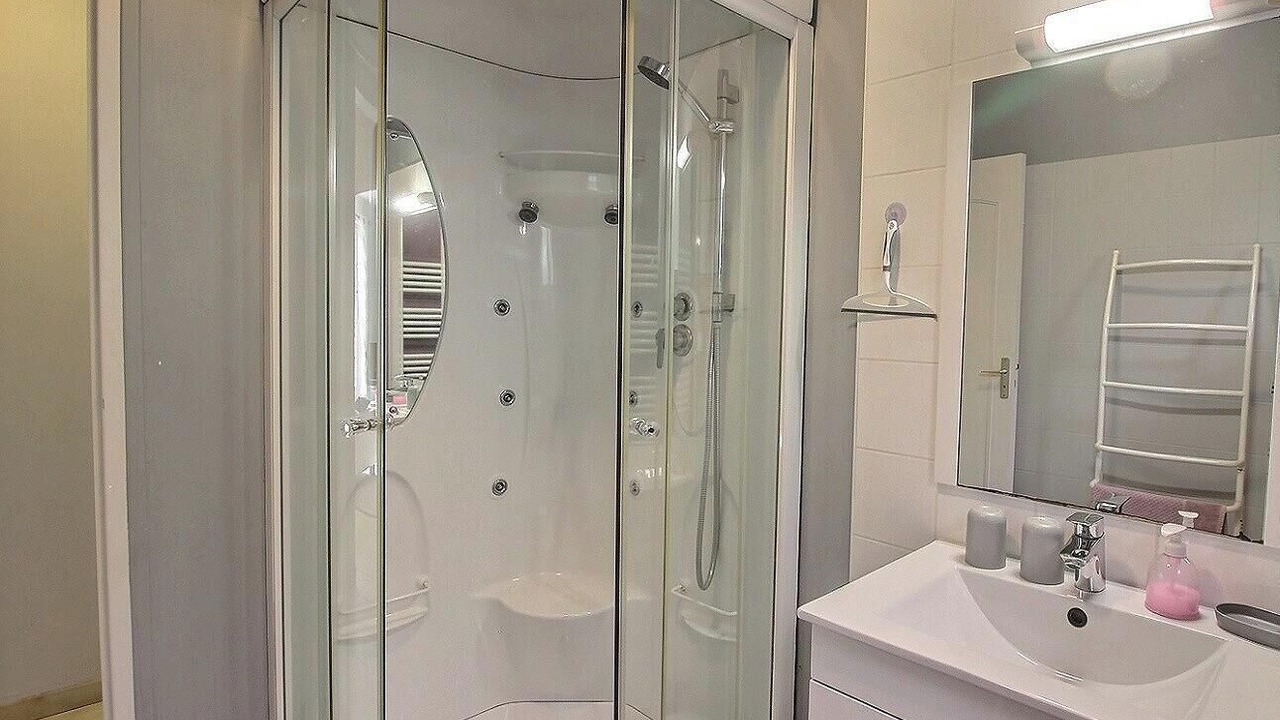 Photo of Bathroom in Pleudaniel