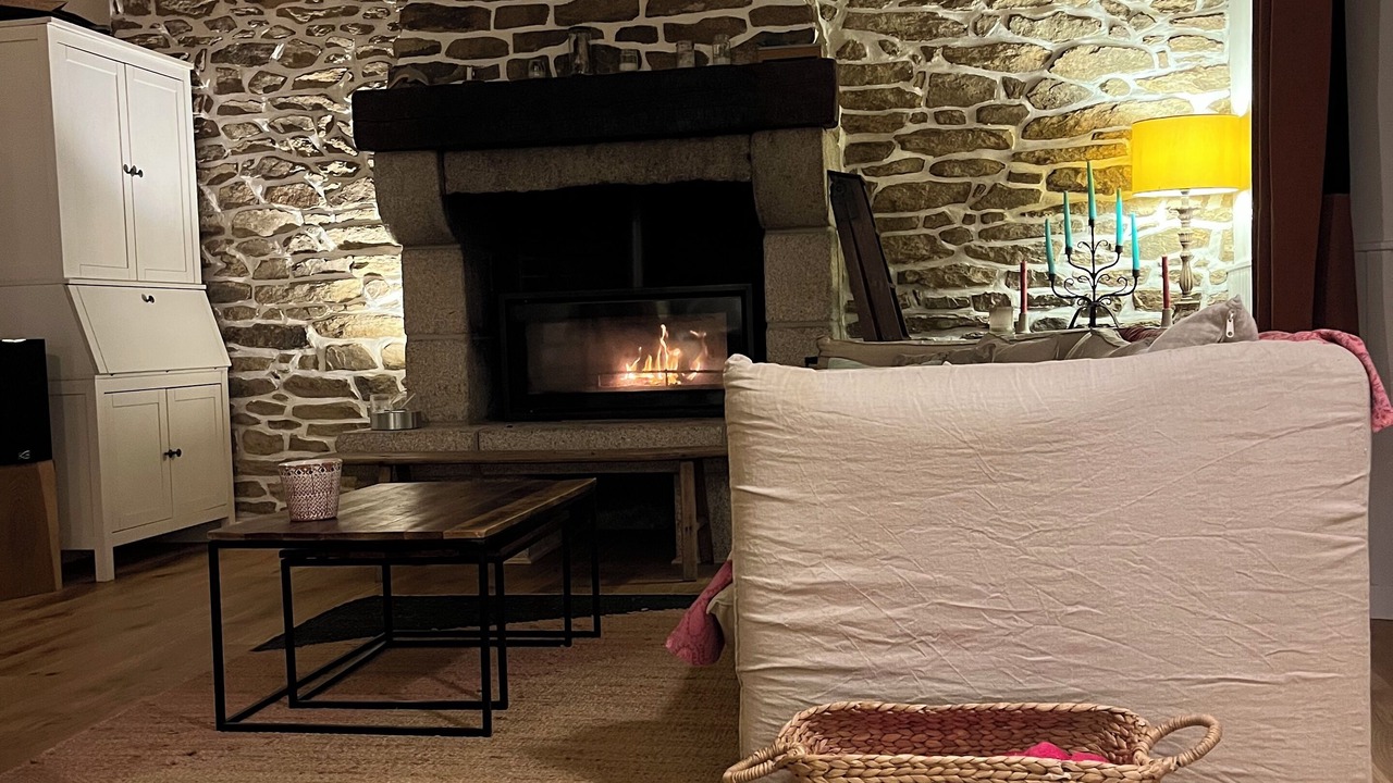 Photo of Livingroom in Ploneour-Lanvern