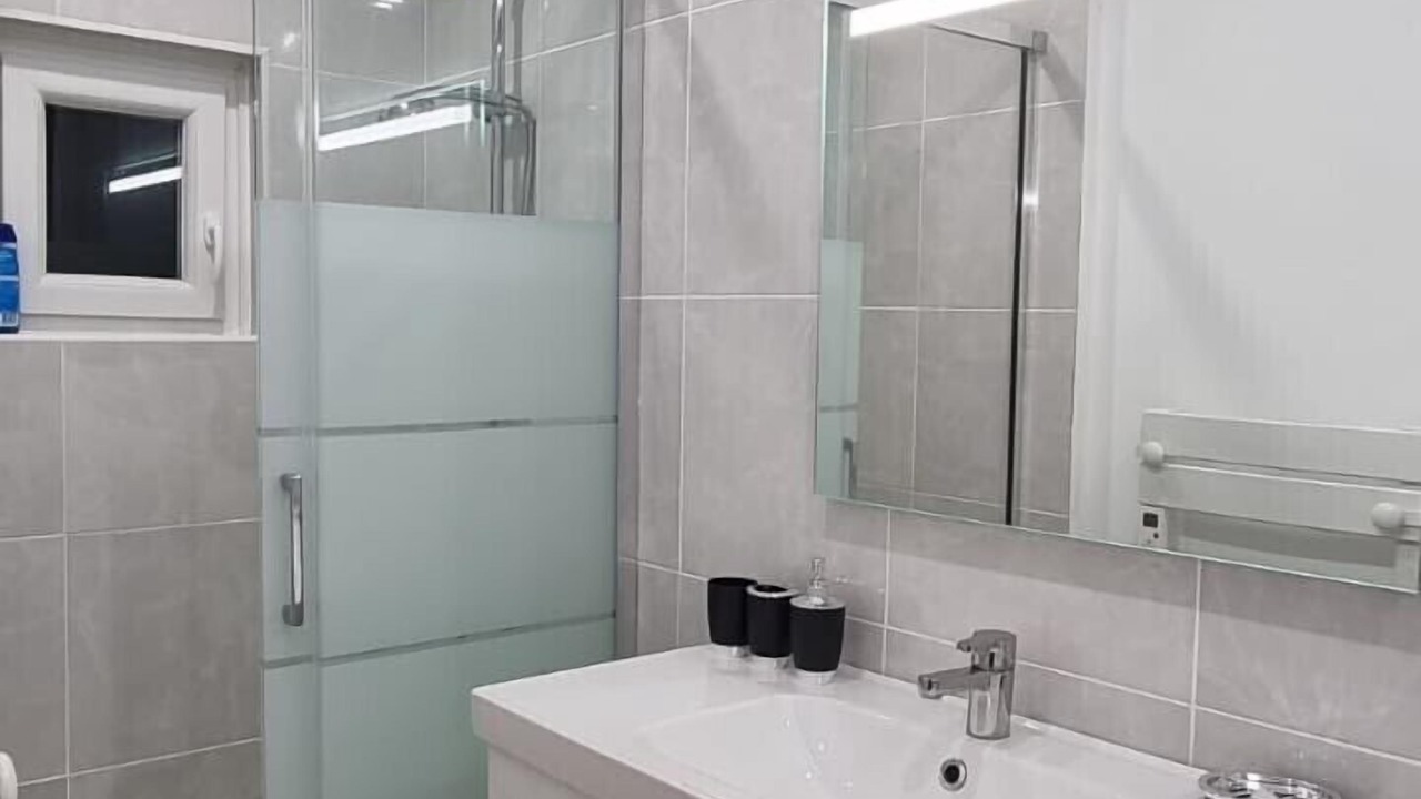 Photo of Bathroom in Lampaul-Plouarzel