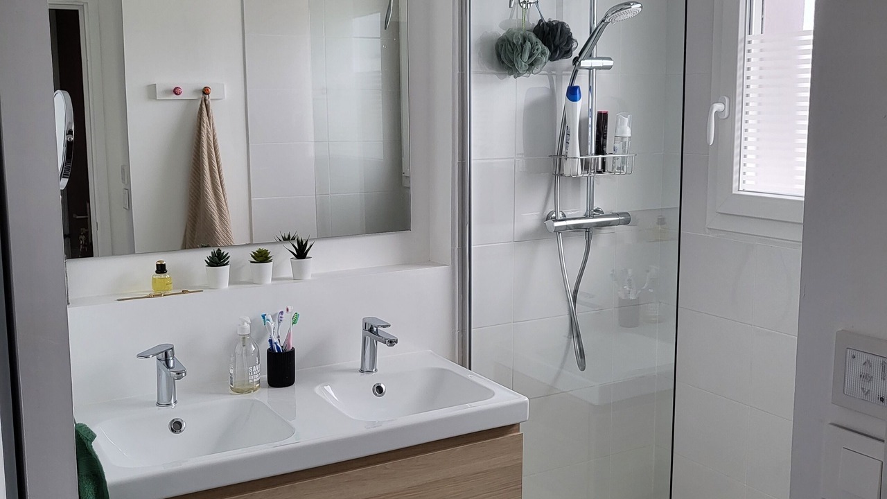 Photo of Bathroom in Quiberon