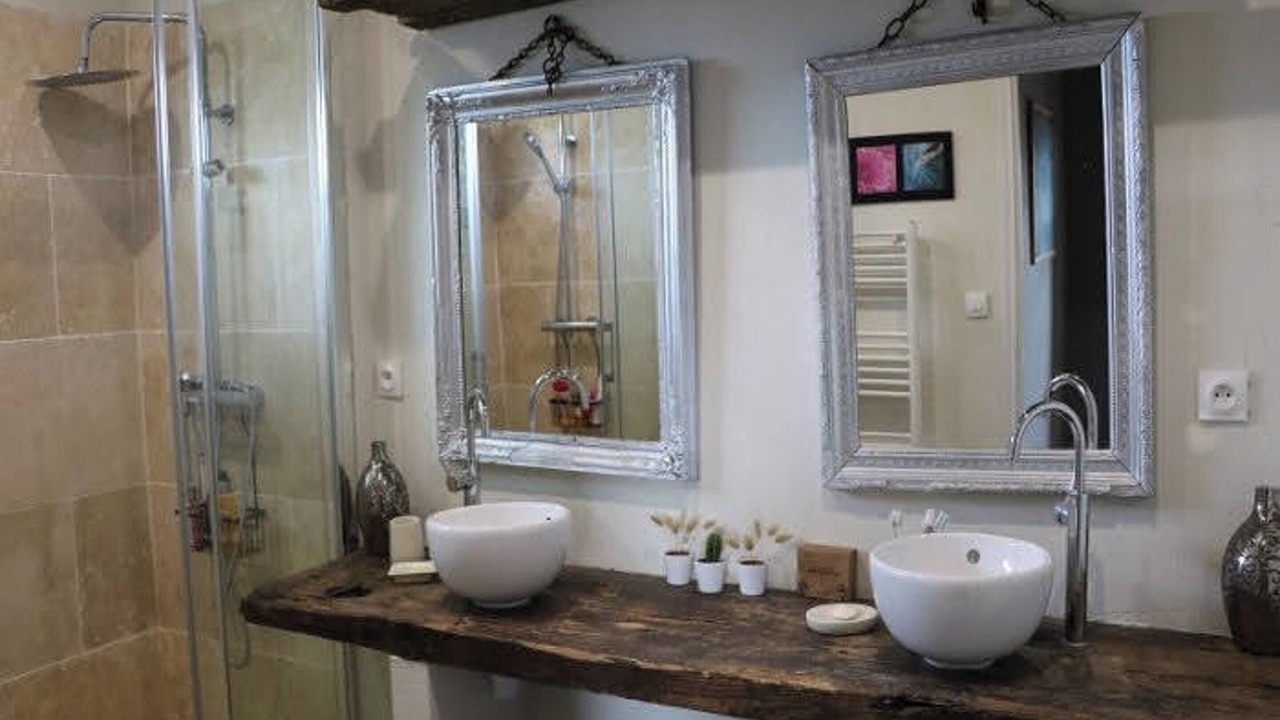Photo of Bathroom in Bretteville-sur-Ay