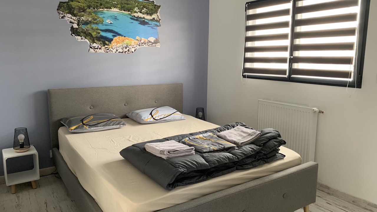 Photo of Bedroom in Le Tour-du-Parc