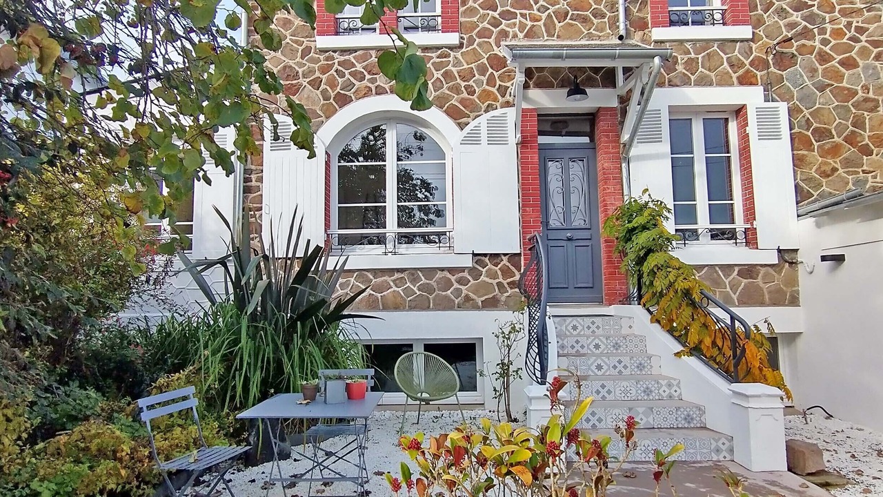 Photo of Patio Balcony in Etables-sur-Mer
