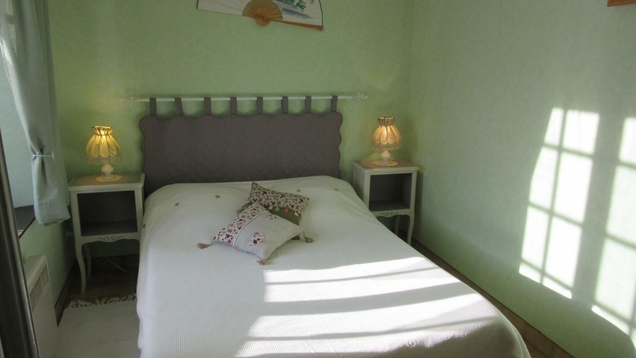 Photo of Bedroom in Tourville-sur-Sienne