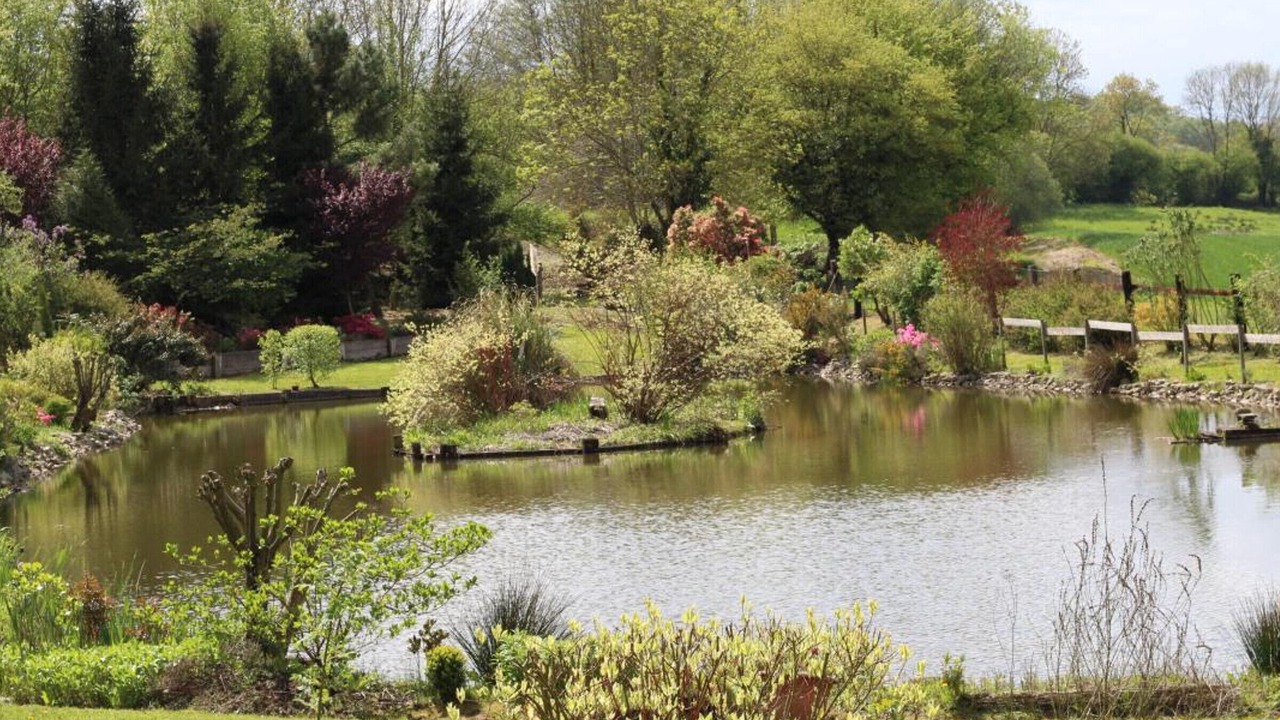 Photo of Outdoor in Les Authieux-du-Puits