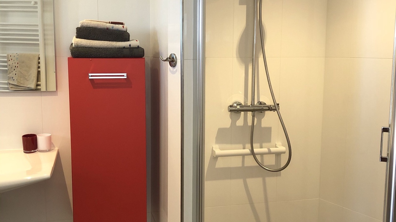 Photo of Bathroom in Le Tour-du-Parc