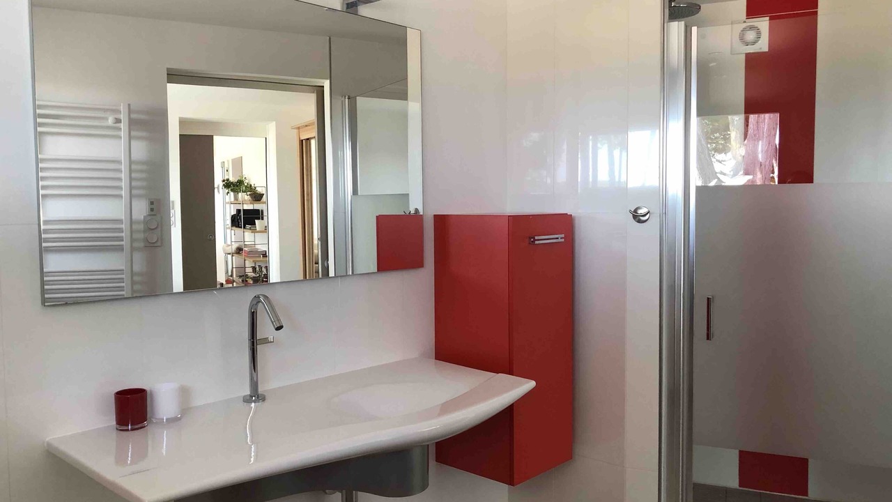 Photo of Bathroom in Le Tour-du-Parc