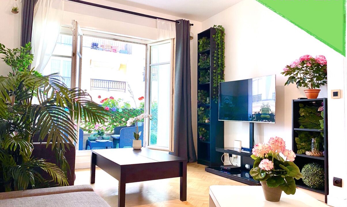 Photo of Livingroom in Le Plessis-Robinson