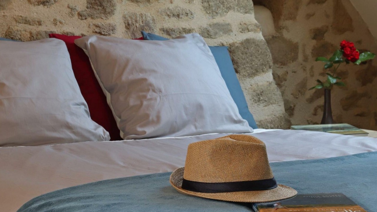 Photo of Bedroom in La Carneille
