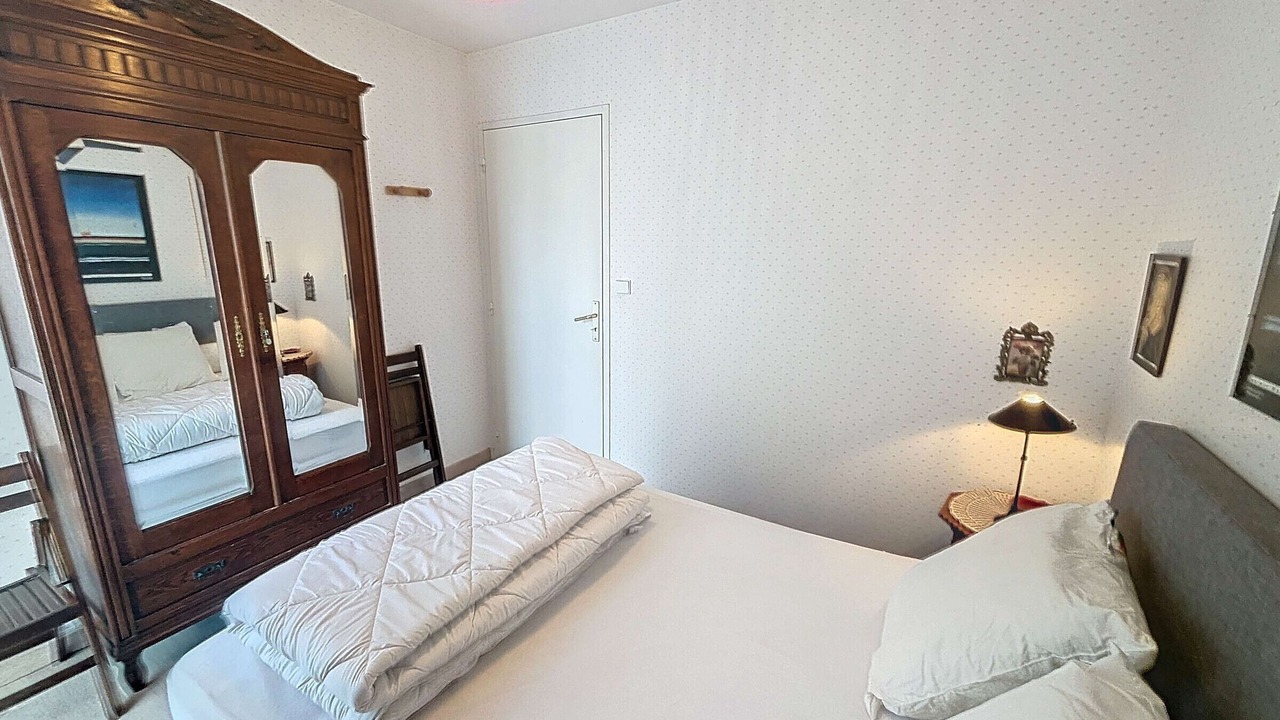 Photo of Bedroom in Granville