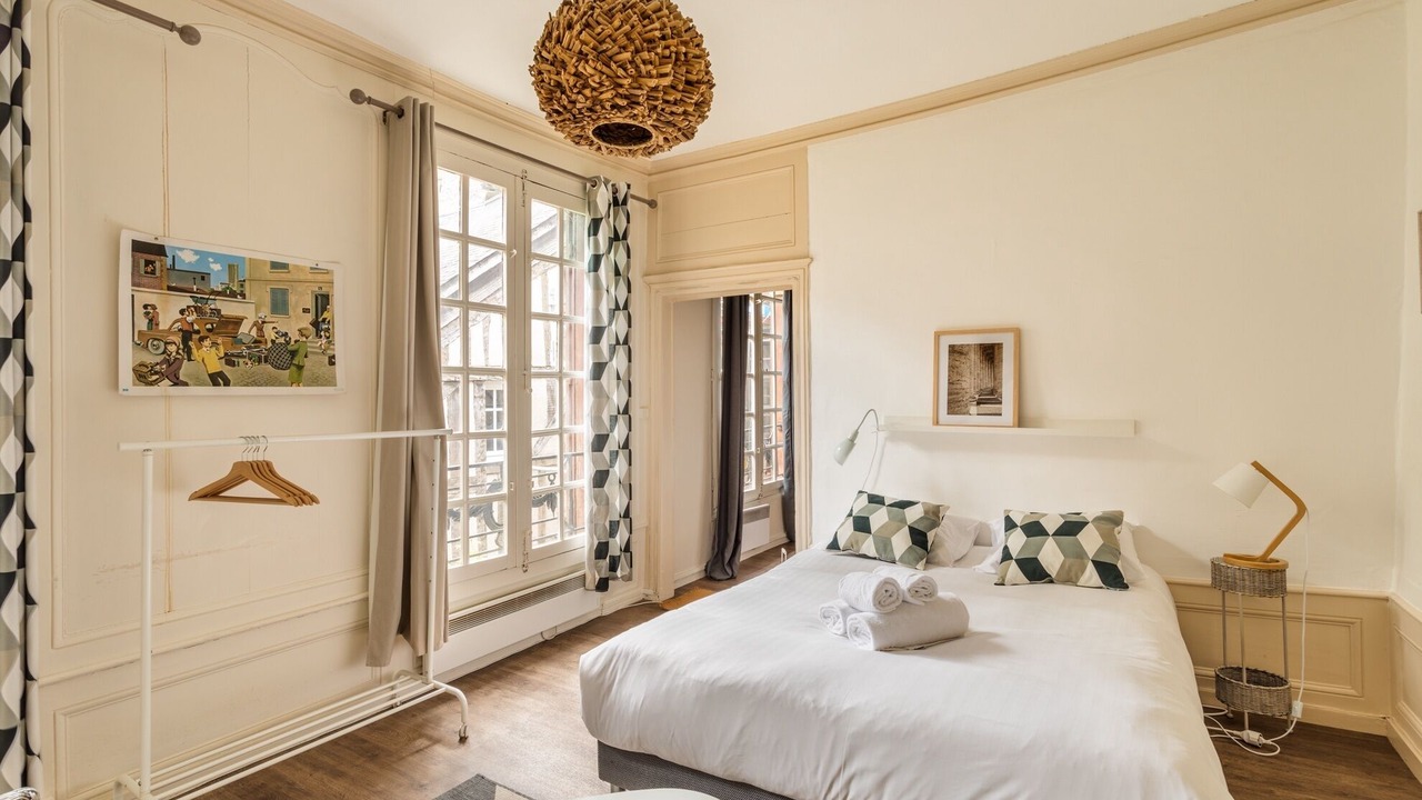 Photo of Bedroom in Centre