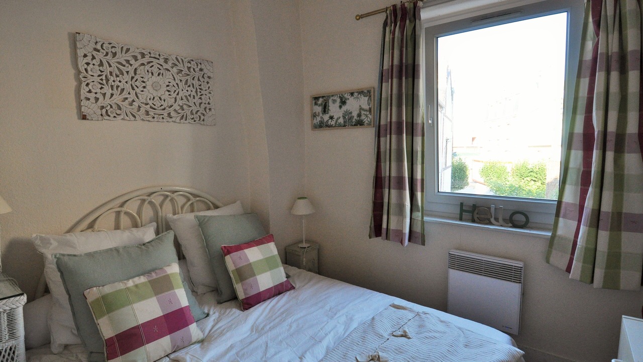 Photo of Bedroom in Trouville-sur-Mer